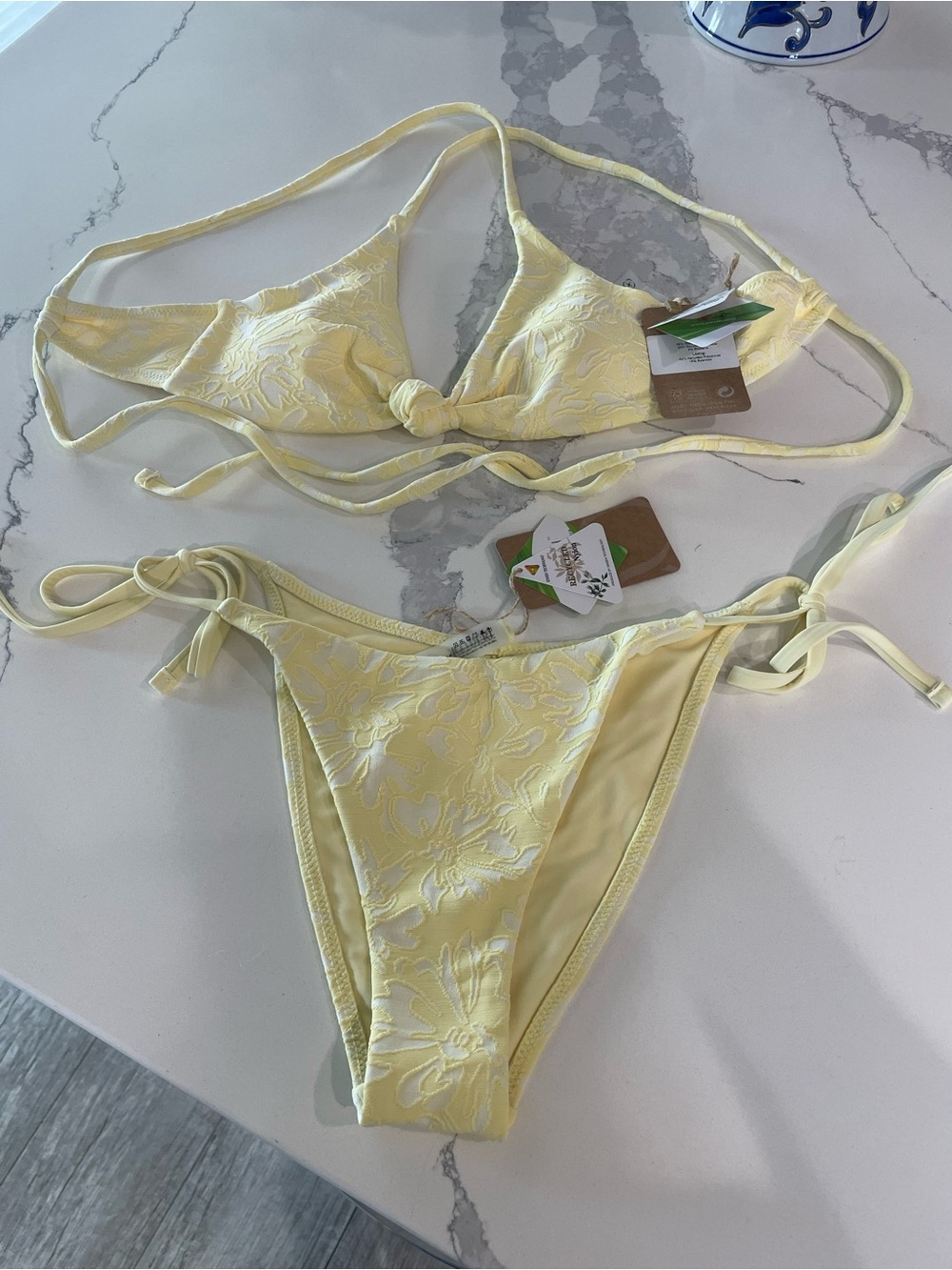 Berlook Textured Bloom Yellow Tie-Front Bikini Set - Picture 4 of 9